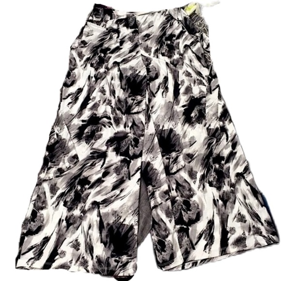 Ellen Weaver Pants - ELLEN WEAVER Silky Cropped Pants